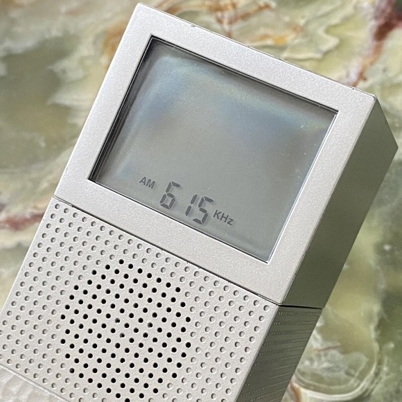 VINTAGE 1990s PHILIPPE STARCK for TARGET WET DRY DIGITAL SALTON CLOCK RADIO AMFM - Picture 7 of 11